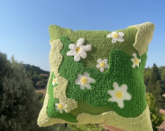 Daisy Punch Needle Pillow - Handmade Floral Cushion - Cottagecore Decor