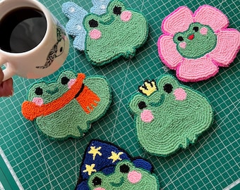 Handmade Punch Needle Frog Coaster – Cottagecore Mug Rug, Green Toad Decor