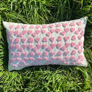 Valentine&#39;s Day punch Needle Pillowcase Cushion Valentine&#39;s Gift, Handmade Heart Cushion Cover, Mini Heart Pillow, Pink Heart Pillow