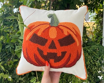 Halloween Pumpkin Punch Needle Pillow – Spooky Fall Throw Cushion, Handmade Home Decor