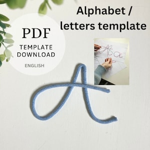 Puede incluir: Una cuerda azul está formada en la letra A. La imagen también muestra una descarga de plantilla PDF para letras del alfabeto.