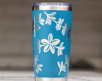 Plumeria Lei 20oz Tumbler: Personalized Floral Engraved YETI Lei Plumeria 20oz Hawaii Floral Tumbler