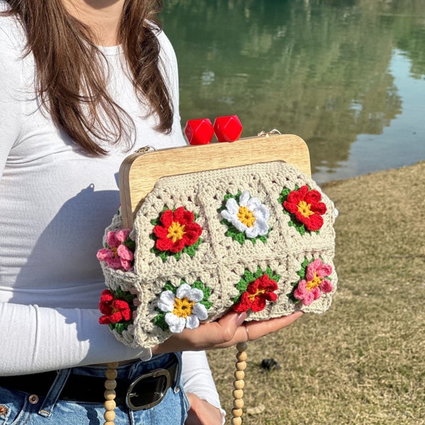 Colorful Flower Kiss Lock Crochet Pouch Purse - Chic and Stylish Accessory - Crochet Clutch with Wooden Claps -Lined and with Beaded Handle