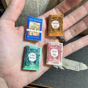 El Señor de los Anillos y El Hobbit: A - Minilibros magnéticos (paquete de 4)
