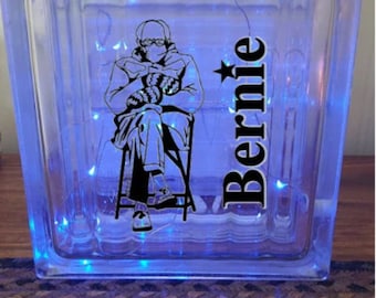 Bernie Sanders Glasstein Leuchte mit Abziehbild