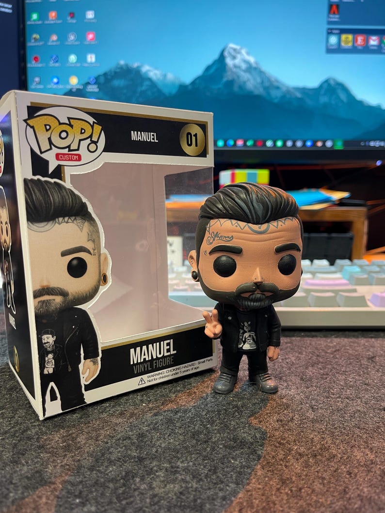 CUSTOM POP figure from PHOTOS/ Personalized pop-style figure / Custom figure for Gifts/ free accessories image 14