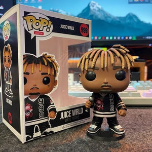 CUSTOM POP figure from PHOTOS/ Personalized pop-style figure / Custom figure for Gifts/ free accessories image 7