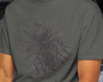 Spider Shirt, Comfort Colors Halloween Tee, Vintage Spider Web Shirt, Gothic Graphic Tee, Dark Academia Shirt, Spooky Season Tee