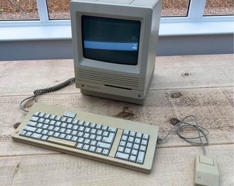Apple Macintosh SE/30 M5119 Working With Keyboard And Mouse