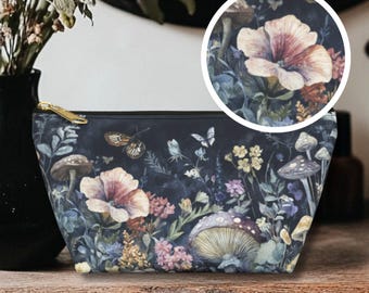 Woodland Mushroom Makeup Bag | Botanical Cosmetic Pouch | Cottagecore Toiletry Bag | Wildflower Travel Organizer | Nature Lover Gift