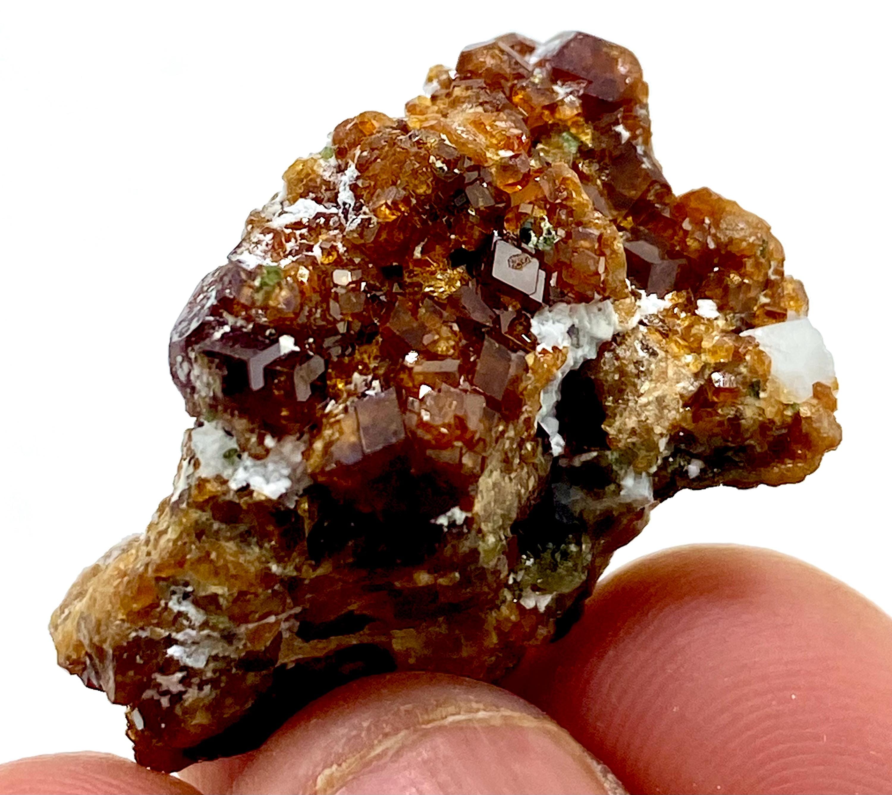 Grenat Andradite d'Afghanistan 23x19x16 mm. 14 g