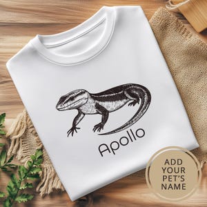 Blue-tongued Skink Shirt. Lizard Shirt. Skink Lover Gift. Custom T-shirt. Reptile Enthusiast. Skink Gift. Personalized Gift