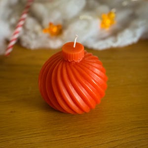 Christmas Ornament Candle | Holiday Bauble Candle | Festive Home Decor | Winter Candle Gift