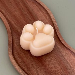 Paw Print Candle | Pet Lover Gift | Soy Wax Candle for Dog or Cat Owners