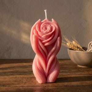 Świeca sojowa Yoni Rose Vulva Shape Body Positive Decor, świeca artystyczna dla bogini, wyjątkowy, uwodzicielski prezent na wieczór panieński, dekoracja promująca dobre samopoczucie seksualne zdjęcie 1
