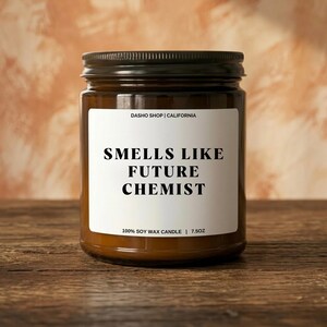 Riecht nach Zukunft Chemiker Kerze, Chemie Studenten Geschenk, Organische Chemie Geschenk, Lab Tech Abschluss, Doktorand Dekor Sojawachs