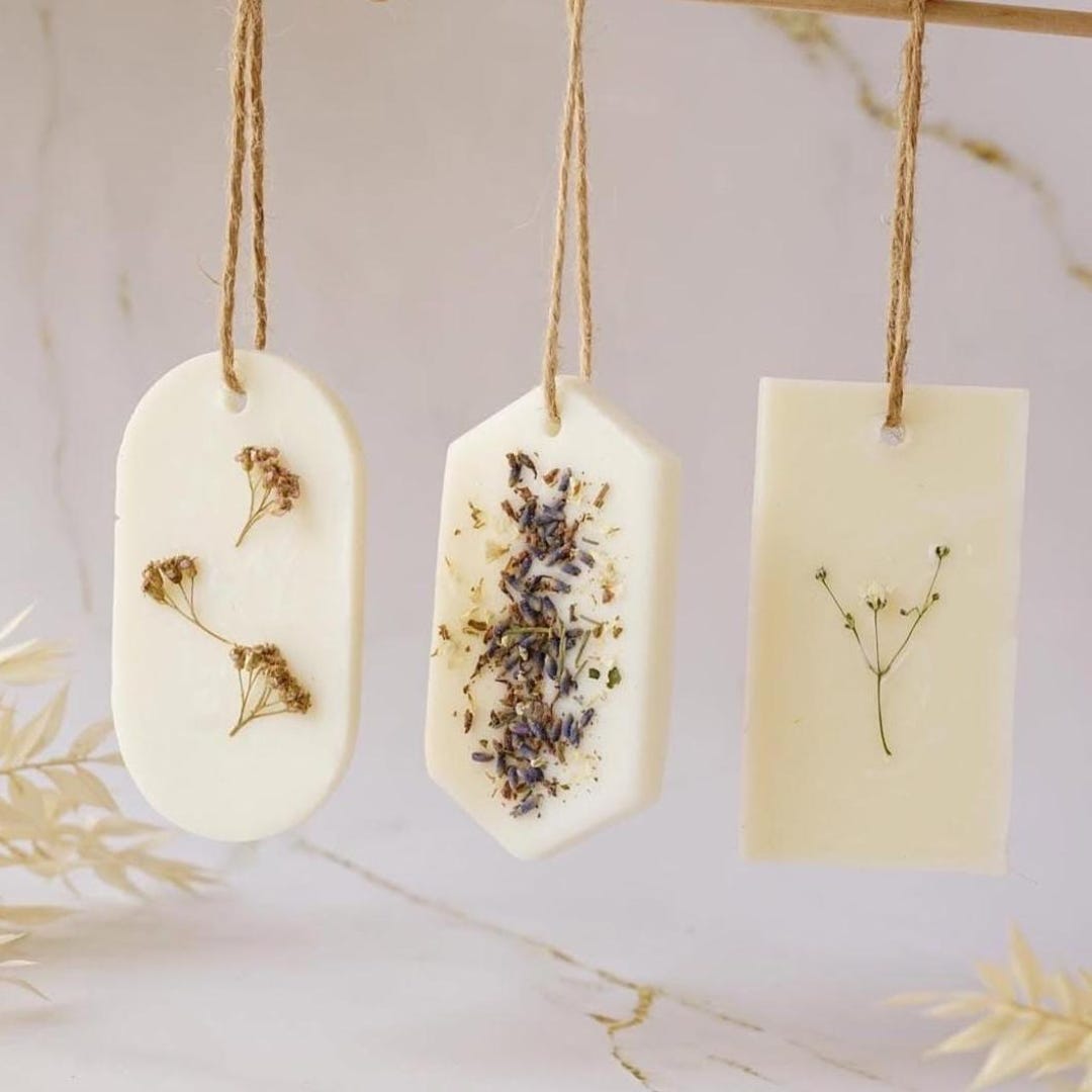 Scented Wax Sachets With Dried Flowers | Soy Wax Closet Fresheners ...