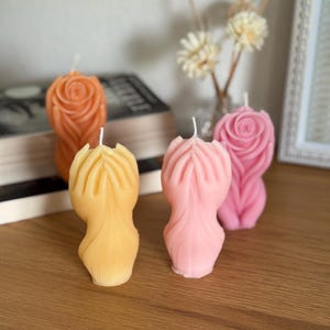 Świeca sojowa Yoni Rose Vulva Shape Body Positive Decor, świeca artystyczna dla bogini, wyjątkowy, uwodzicielski prezent na wieczór panieński, dekoracja promująca dobre samopoczucie seksualne zdjęcie 7