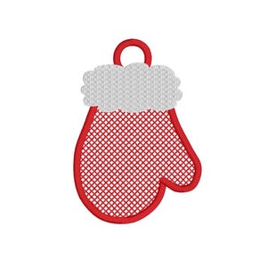 Könnte beinhalten: Ein rotes, handschuhförmiges Design mit weißem, strukturiertem Rand und einer Schlaufe zum Aufhängen. Der Handschuh hat einen roten Umriss und ein rautenförmiges Innenmuster, ideal für Weihnachtsdekorationen.