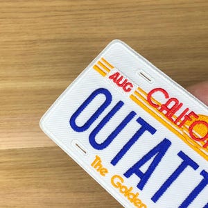 Outa Time Future Lizenzschild California Patch Moral Comics Cosplay Uniform Lustig Film Zitat Patchwork Kleidung Tasche Meme future