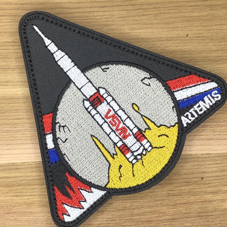 Parche negro del Programa Artemis, parche bordado, insignia moral, traje espacial de astronauta, emblema de recuerdo, astronauta del cohete imagen 4