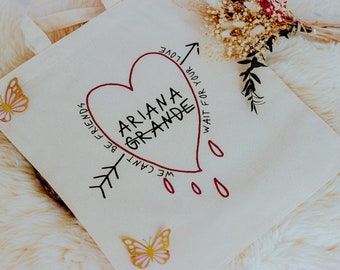 Heart Line "No podemos ser amigos" con Archer / Eternal Sunshine Inspired ToteBag / Handmade / Arianator Merch