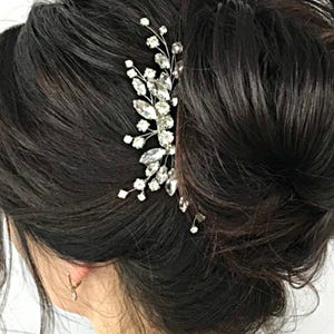 Crystal bridal comb, Silver rhinestone hair comb, Bridal hair jewelry, Prom hair accessory