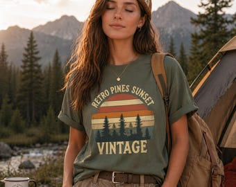 Camiseta Retro Pines Sunset, Camiseta de Árboles, Camiseta de Pinos, Camiseta de Camping, Camiseta de Senderismo, Camisetas de Aventura, Regalo para Amantes de la Naturaleza, Camiseta para Exteriores, Camiseta de Naturaleza