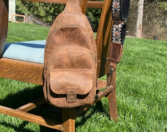 Unisex schoudertas, crossbodytas met 3 vakken en verstelbare riem