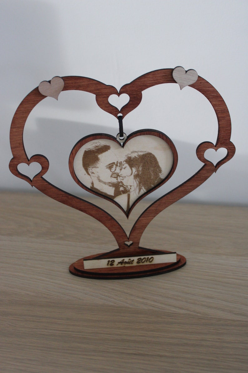 Cadre photo en bois personnalisé en forme de coeur image 7