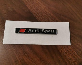 Sport metal badge – Rear trunk (Black & Chrome)