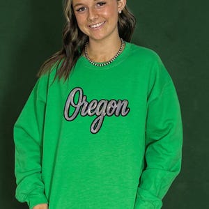 Sequin Cursive Oregon Sweatshirt