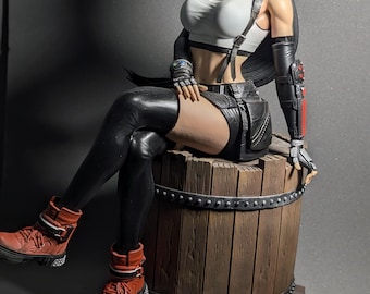 Tifa Lockhart Figure Final Fantasy VII Remake 30cm | FF7 Collectible Statue | Martial Artist Heroine | Anime Gamer Gift