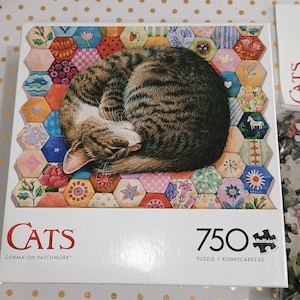 Cats &quot;Gemma&quot; on Patchwork Quilt Puzzle-750 Piece Jigsaw Puzzle.