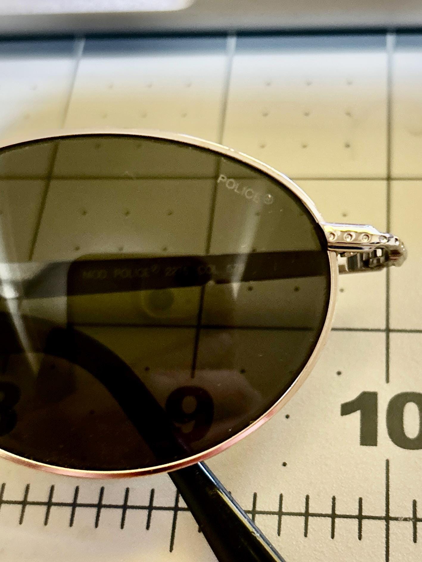 Lunettes De Soleil POLICE 2275 - Modèle Vintage - Occasion En Bon état