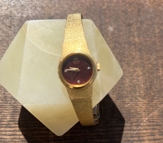 Vintage working gold tone Seiko quartz watch 1980s - image 1