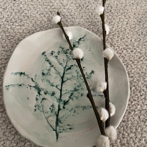 Clay plate, candle plate, jewelry plate, clay plate, witchy home, decor, boho decor, flower plate, botanical plate, ring plate, gift