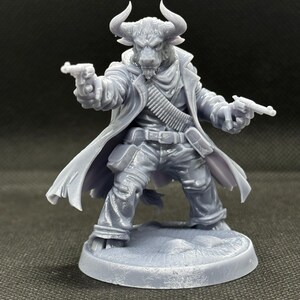 Minotaur Western Gunslinger Miniature Scaleable | TTRPG Tabletop RPG Figure | DnD Pathfinder Mini image 1