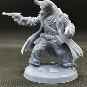 Minotaur Western Gunslinger Miniature Scaleable | TTRPG Tabletop RPG Figure | DnD Pathfinder Mini image 4