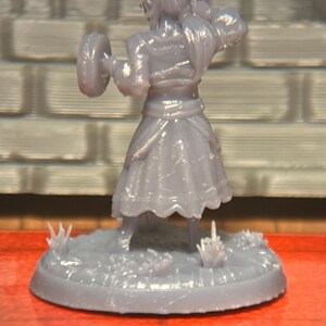 Halfling Bard Miniature | 28mm Scale 3D Printed Halfling Musician | D&D Pathfinder Resin Miniature | Siraya Tech Tenacious Easy Grey image 6