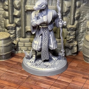 Lizardfolk Monk Miniature | Scaleable | M3DM | Resin Printed TTRPG Mini