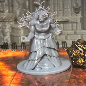 Annis Hag Miniature | 28mm Scale | Swamp Witch Encounter | D&D  TTRPG Resin Model