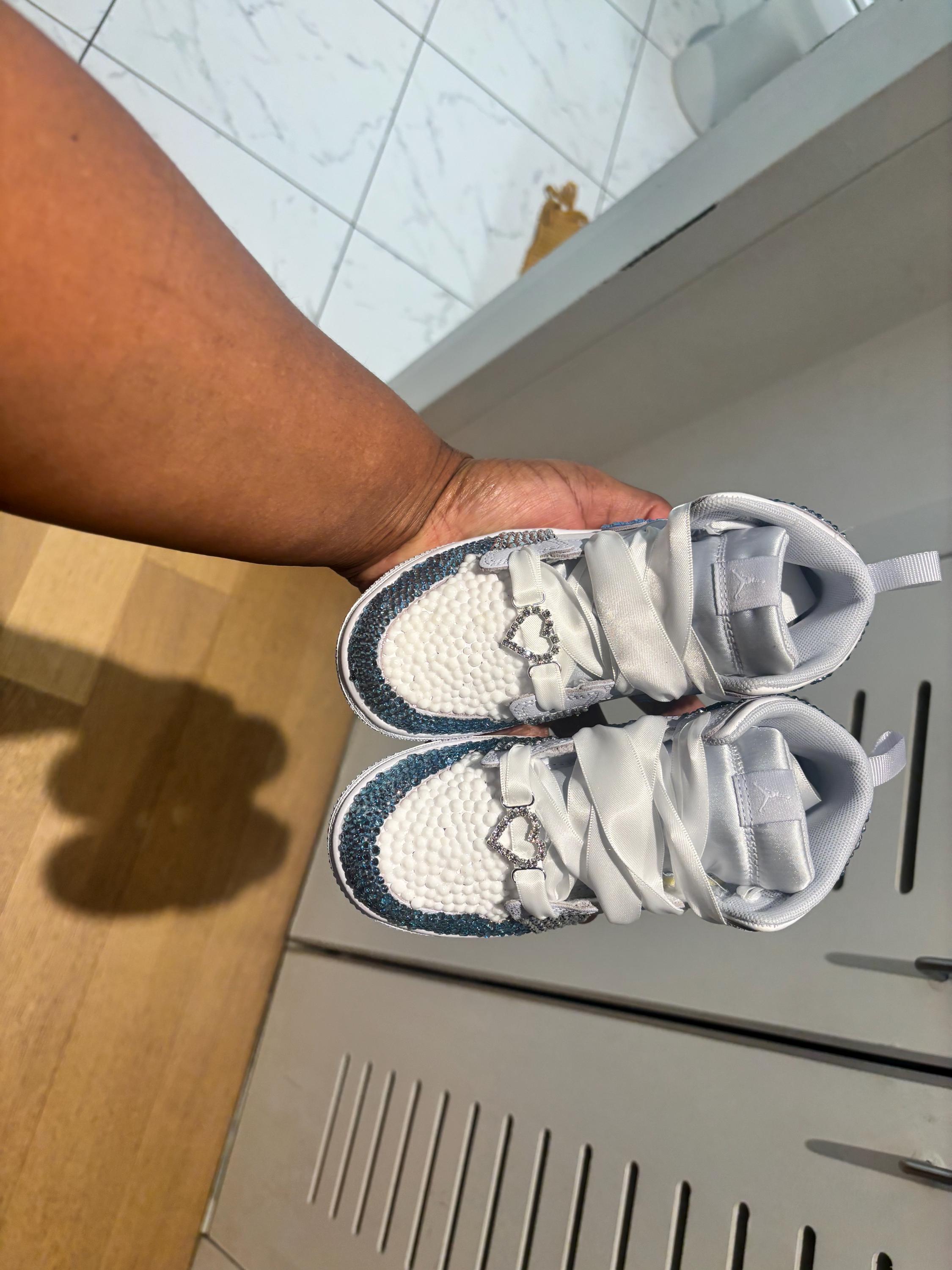 Zapatillas Nike con adornos brillantes, zapatillas Jordan de cumpleaños, zapatillas Nike para niños pequeños