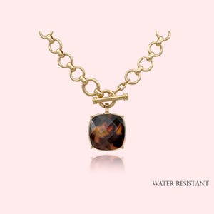 WATER RESISTANT, Tortoise Faceted Stone Vintage Gold Necklace Thick Chain Set, Bold Tortoise Faceted Statement Pendant Toggle Necklace