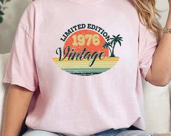 Vintage Floral 1976 Birthday T-Shirt, Retro Flower 50th Birthday Gift
