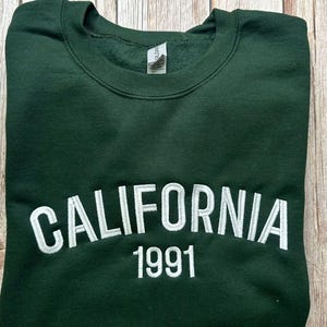 California Embroidered Sweatshirt, Custom Embroidery Sweatshirt, California Gifts,California Girl Shirt, California Adventure Travel Sweater