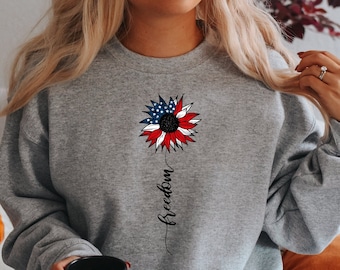 Sunflower Inspired Sweatshirt for Patriotic Americans - Perfect for Independence Day