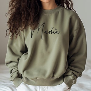 Custom Mama Sweatshirt with Kids Name on Sleeve, Mama Crewneck, 1st Mothers Day Gift for Mom, Minimalist Mama image 6