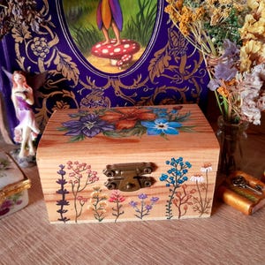 Hand painted Wooden Box - Flower-themed. For jewelry or other tiny treasures! Decorative wooden box
