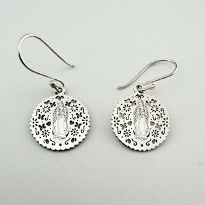 925/sterling silver/virgen de Guadalupe/la virgencita/handmade/mexican jewelry/virgen dangle earring/catholic/our lady of Guadalupe earrings